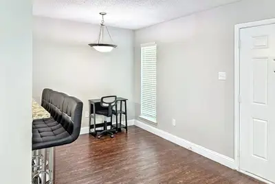 Image de Stylish 1br w/ Smart Tv & Wi-Fi