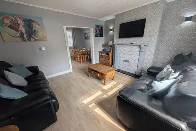 Image de Stylish 2bd Bradford Home near Parks