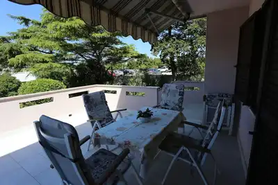 Image de Appartement de deux chambres avec la terrasse Punat, Krk (A-24862-a)