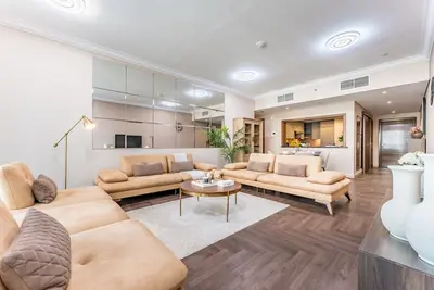 Image de Near Burj Khalifa and Dubai Mall, Central Location, Mins to Dubai Marina and Palm Jumeirah