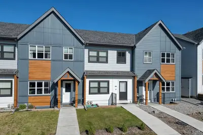 Image de 3 Bdrm Mountain View Condo in Radium Hot Springs, Bc with Pool Table