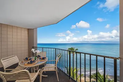 Image de Oceanfront 1bd Condo w Stunning Maui Views Valley Isle 904