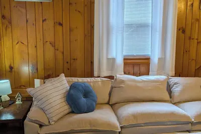 Image de Lovely 2-bedroom apartment with Ac in charming Topsham. Close to everything!