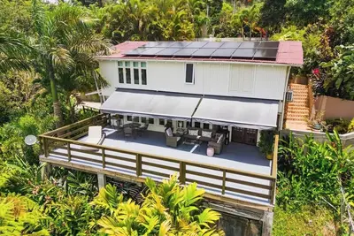Image de Chalet Lulu with Solar Power  and Hot Tub in Guaynabo