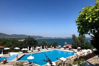 Image de Charming apartment - huge terrace, Ac and WiFi in Sozopol most awarded complex