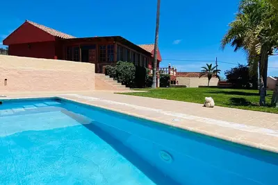 Image de Maison de Vacances 'El Pinito' avec Vue sur la Mer, Wi-Fi et Climatisation