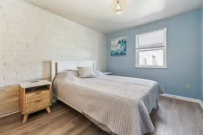 Image de Beachy Campus Rental- Steps from The Ohio State Stadium