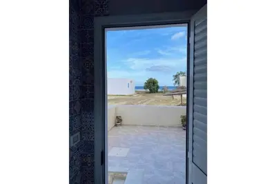 Image de A villa on the waterfront