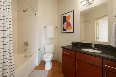 Image de Charming 2-bedroom apartment in Columbus