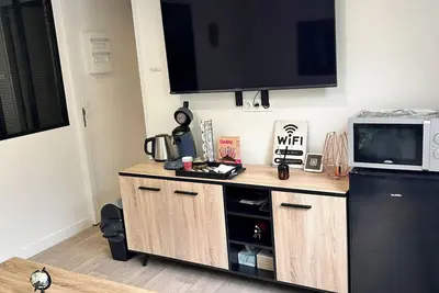 Image de Logement calme face à la forêt  à 10 min de l'aéroport d'Orly proche Paris