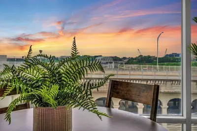 Image de Riverview Getaway, Free Parking, 24/7 Hour Gym