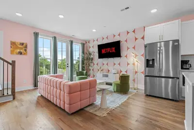 Image de 4br Spacious Getaway | 12 Guests | Rooftop Lounge