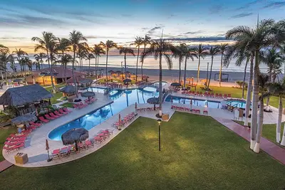 Image de Ocean view 1-bedroom condo, full kitchen with large pool and two hot tubs