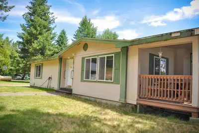 Image de Super Family-Friendly Home in St. Maries, Idaho - Idaho Deer Haven