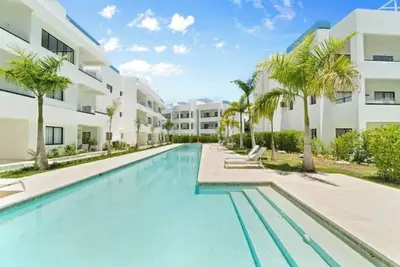Image de Bavaro, 2bdrm apt, w/ pool, jacuzzi & beach 4ppl
