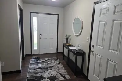 Image de Modern Comfortable, spacious 4-bedroom building in lovely Fargo