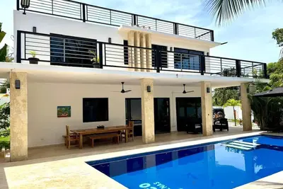 Image de Magnifique villa pour 16 personnes.