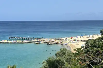 Image de Marvelous 3-2 house for 6 Big/affordable in Aguadilla