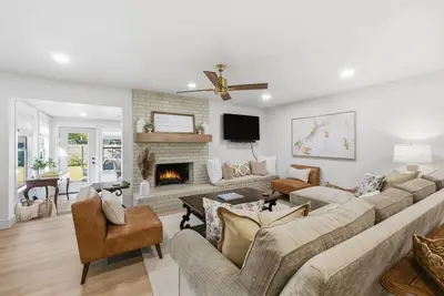 Image de Sec Play-Offs! Welcome Home To This Gorgeous Winner-Ou's Top Pick