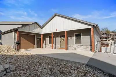Image de 2br Retreat Near Sdc w/ Hot Tub + Boat Slip