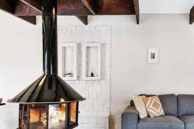 Image de An Entertainers Oasis - Pool Table, Arcade Game, Basketball Ring