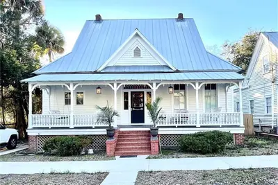 Image de The Victoria House - 150 Years Old!