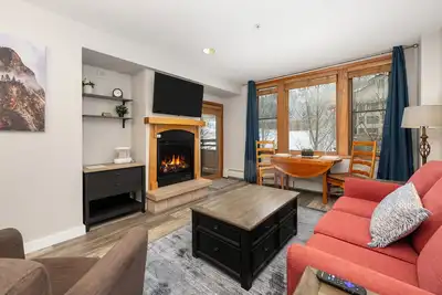 Image de Ski-In/Ski-Out Zephyr 1 Bedroom Condo 2204