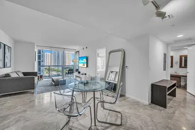 Image de Icon Brickell - 17th floor - Sea View - Spa Access