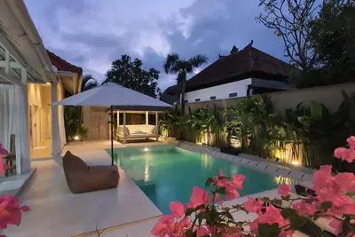 Image de La Dolce Villa Bali – Your peaceful oasis in the heart of Seminyak - 7 pax-pool