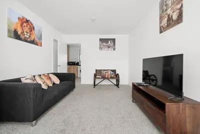 Image de 52 Furnival Road Manchester