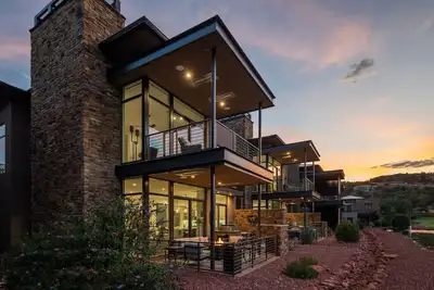 Image de Seven Canyons Exclusive Golf Resort | Pool, Hot Tub, Waterfront