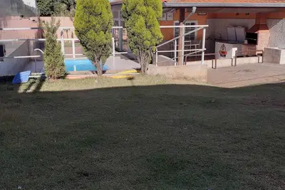 Image de House with pool and barbecue