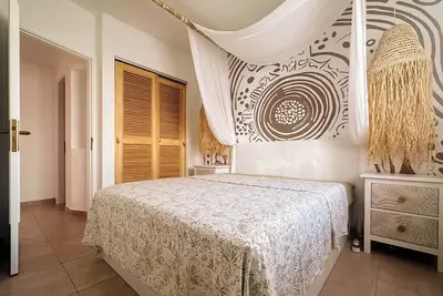 Image de Beautiful new apartment with ocean view
