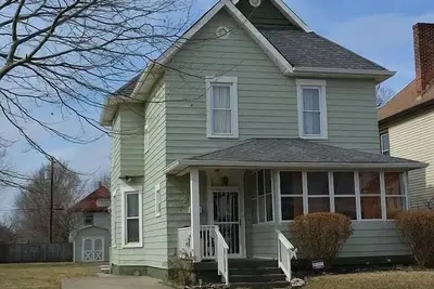 Spacious 5br Home| Minutes from Downtown Indy