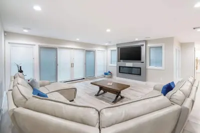 Image de Luxury 6br House with Pool & Outdoor Bbq