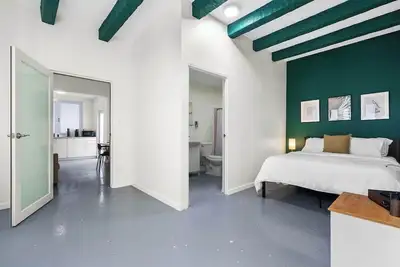 Image de Otium | Prime Condado Location Near Beach