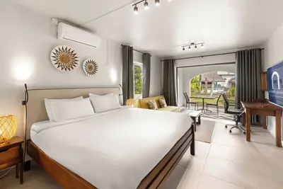 Image de Grand Sahāna 2 | Beachfront Studio Apartment | Work from Paradise