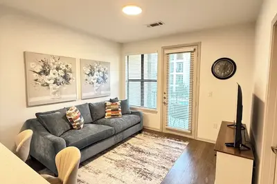 Image de Casa Bloom! Wfh friendly, very close proximity to everything Fun in Frisco!