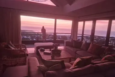 Image de Sunset Villa Scarborough with Pool and Garden