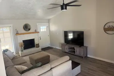 Image de Welcome to your home away from home in sunny Glendale, Arizona!