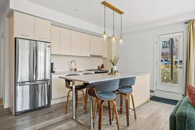 Image de Private patio stay near Whyte Ave, UofA Hospital, and West Edmonton Mall