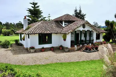 Image de Quiet and green rural house 50 min from Bogota (pet friendly)