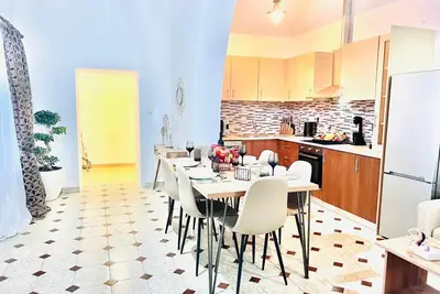 Image de Appartement 'Traditional House 1925' avec vue sur la mer, Wi-Fi et climatisation