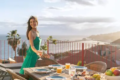 Image de Eden Funchal by LovelyStay