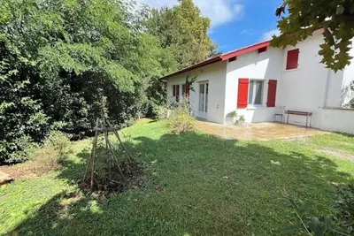 Image de Charmante maisonnette Sauna Jardin Parking privés