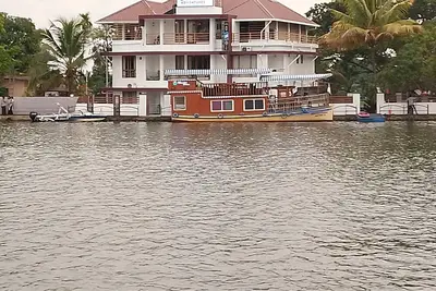 Image de Riveria Adventures Waterfront Resorts with modern comfort & paddy-view stays