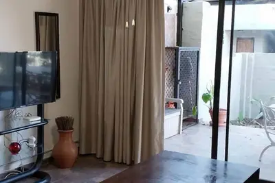 Image de 3-bedroom apartment in welcoming Sandton with Ac