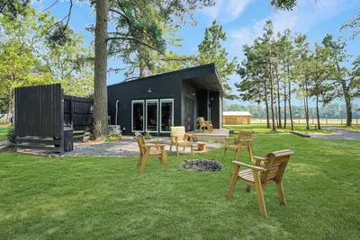 Image de Indoor-Outdoor 2br on Working Farm | Creek View