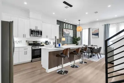 Image de Modern 3br Home | Med Center, Nrg, Zoo, Downtown
