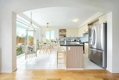 Image de Unique 2-Storey Design • 45mn to Toronto& Niagara